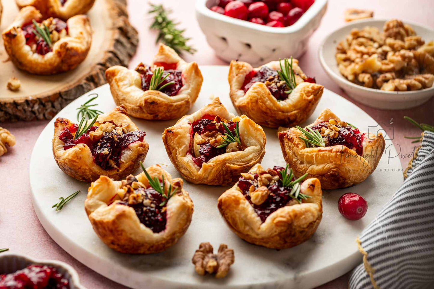 Cranberry Brie Bites with Puff Pastry - Exclusive Recipe
