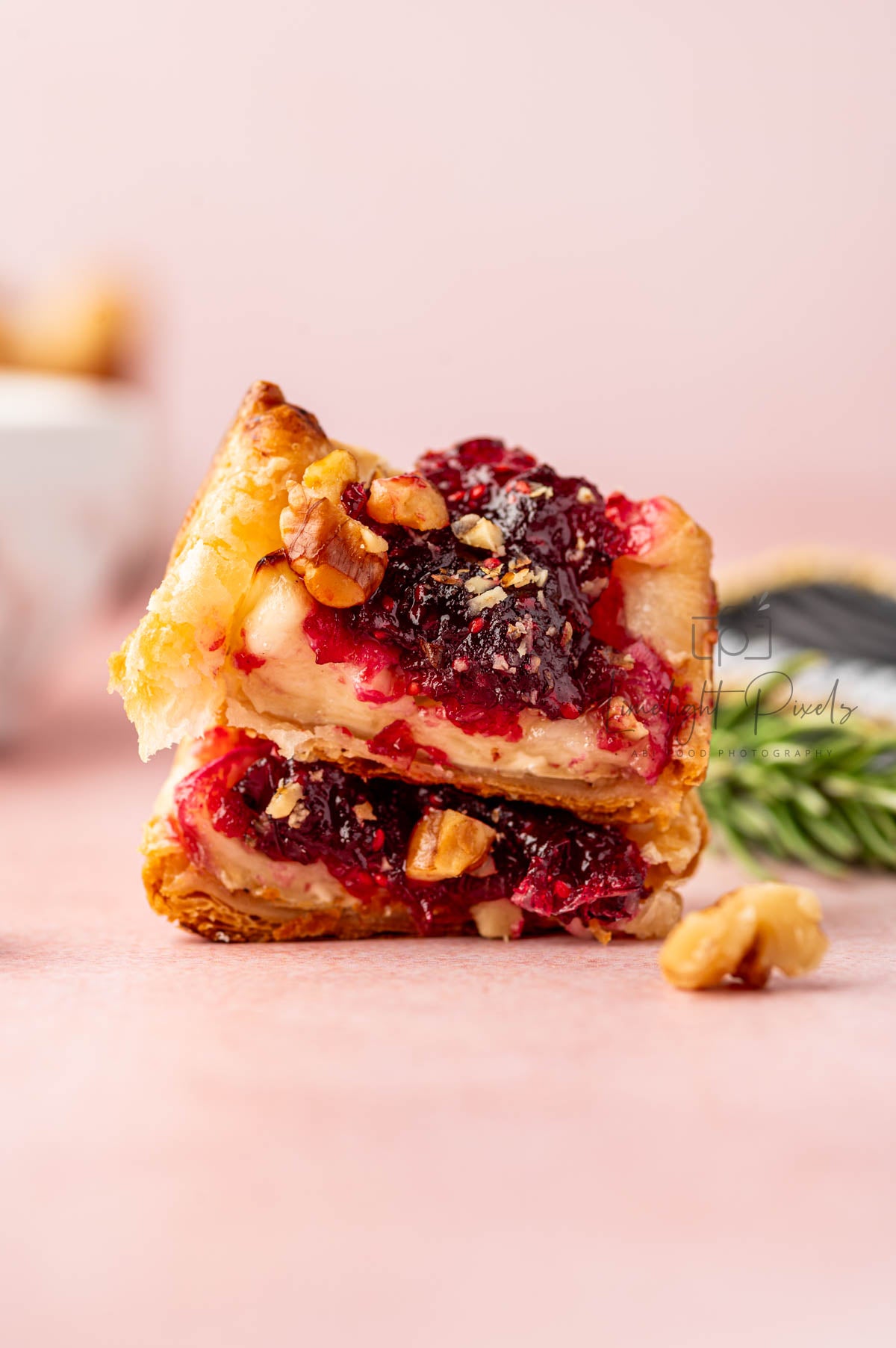 Cranberry Brie Bites with Puff Pastry - Exclusive Recipe