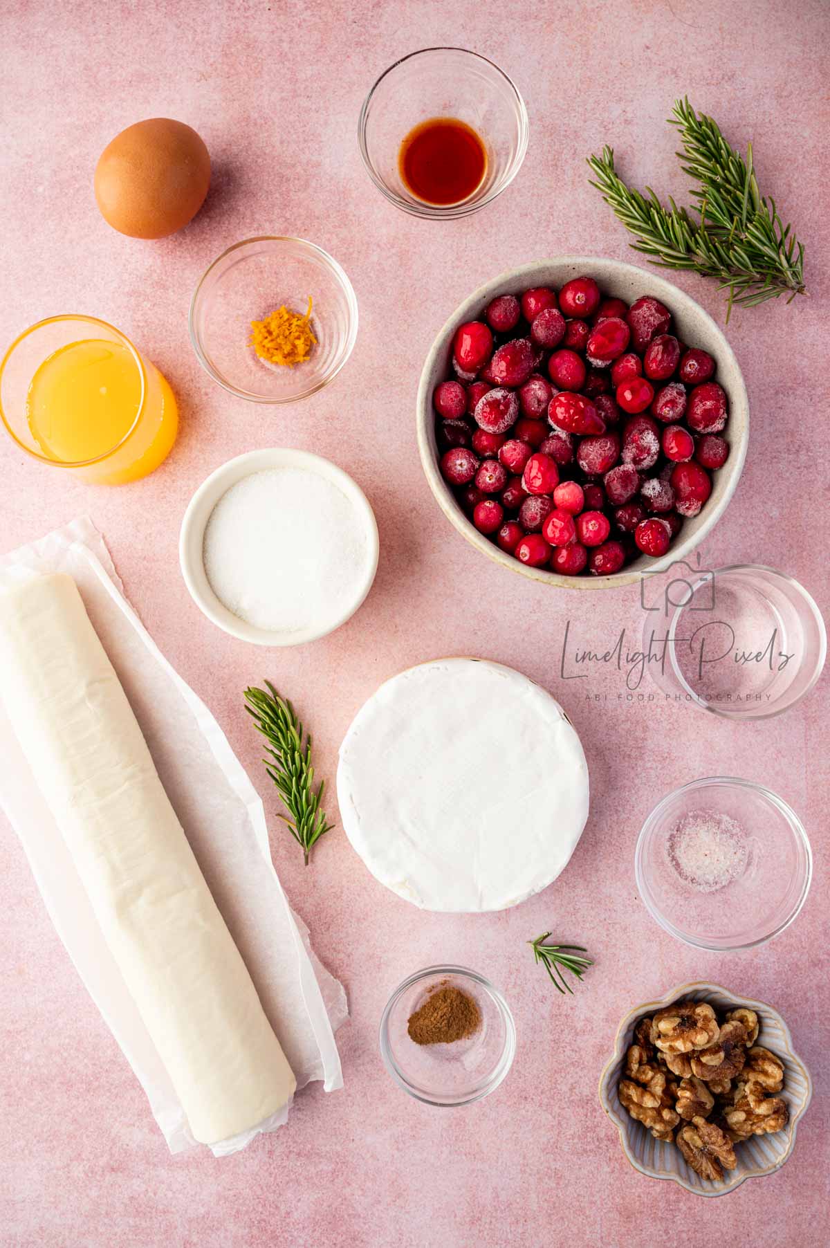Cranberry Brie Bites with Puff Pastry - Exclusive Recipe